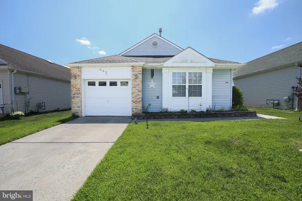 Property Slideshow image 3 of 31 | 662 barbados dr, Williamstown, NJ, 08094