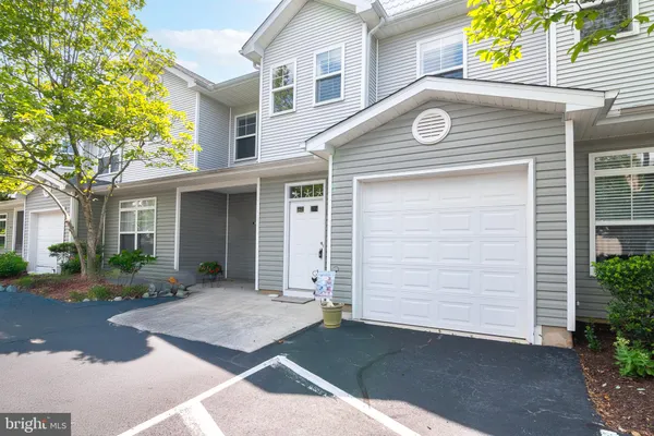 Property Slideshow image 2 of 43 | 34677 villa cir 504, Lewes, DE, 19958