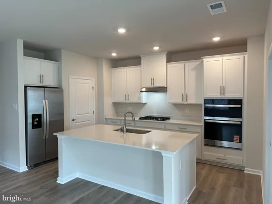 Property Slideshow image 3 of 15 | 97 chokeberry way, Gettysburg, PA, 17325