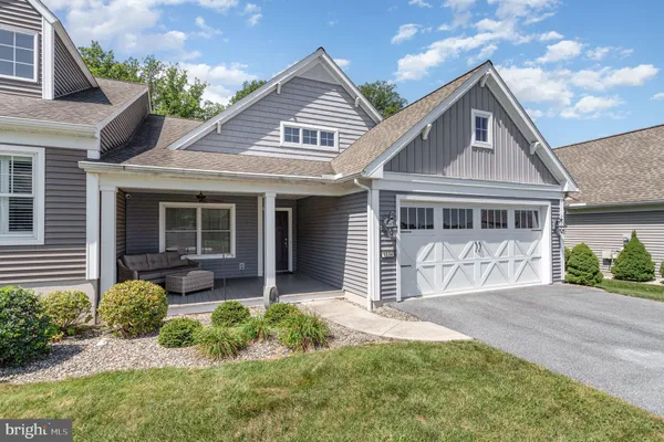 Property Slideshow image 3 of 41 | 1134 alden way, Lebanon, PA, 17042