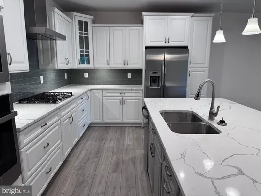 Property Slideshow image 3 of 28 | 1000 herons nest way unit 32, Chester, MD, 21619