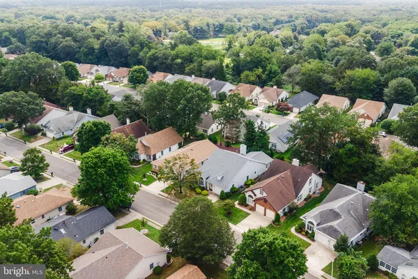 Property Slideshow image 3 of 41 | 1453 forelle ln, Toms River, NJ, 08755