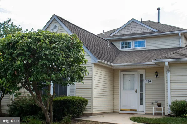 Property Slideshow image 3 of 37 | 267 nighthawk dr # 267, Monroe Township, NJ, 08831