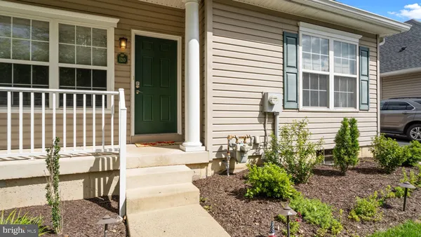 Property Slideshow image 3 of 43 | 120 liberty dr, Bensalem, PA, 19020