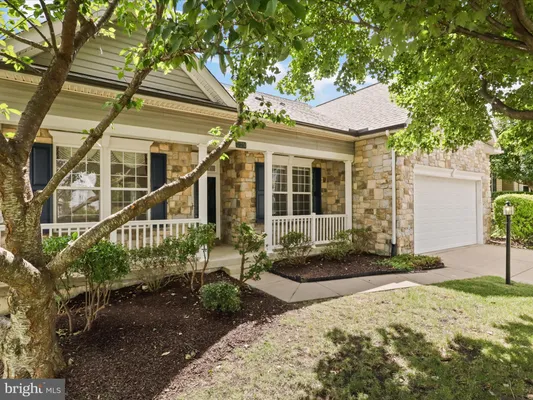 Property Slideshow image 2 of 74 | 17251 four seasons dr, Dumfries, VA, 22025