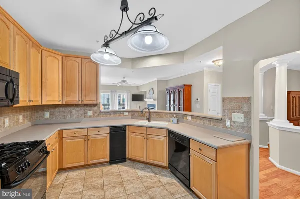 Property Slideshow image 3 of 41 | 20745 royal palace sq unit 207, Sterling, VA, 20165