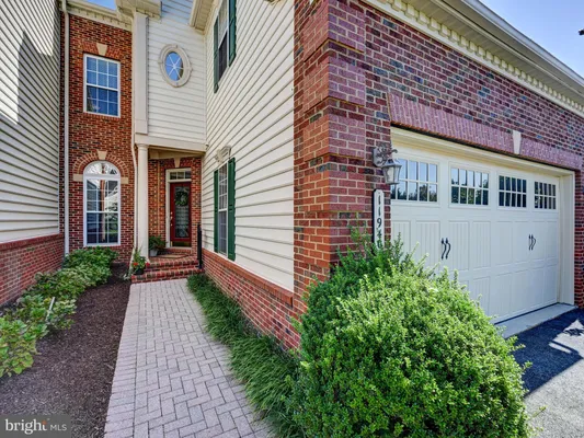 Property Slideshow image 2 of 63 | 11940 hampstead grn 73, Ellicott City, MD, 21042