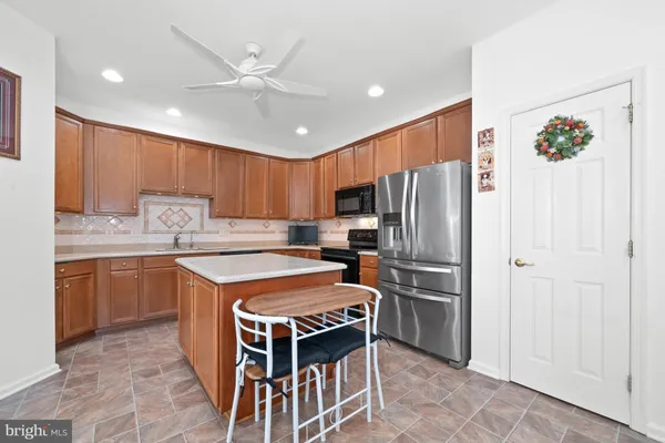 Property Slideshow image 3 of 21 | 56 springmill dr, Middletown, DE, 19709
