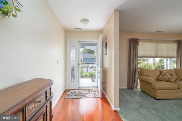 Property Slideshow image 3 of 23 | 985 westminster dr, Southampton, NJ, 08088