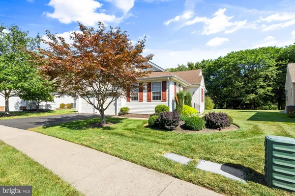 Property Slideshow image 3 of 37 | 24 tupelo ln, Langhorne, PA, 19047