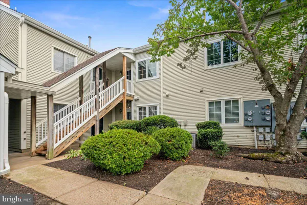 Property Slideshow image 2 of 56 | 90 winthrop rd # h, Monroe Township, NJ, 08831