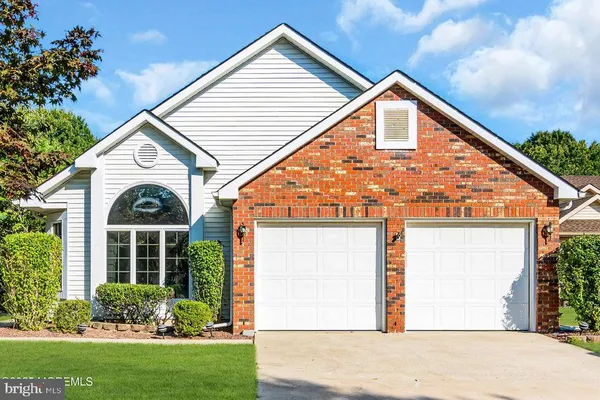 Property Slideshow image 2 of 19 | 1895 crimson ct, Toms River, NJ, 08755