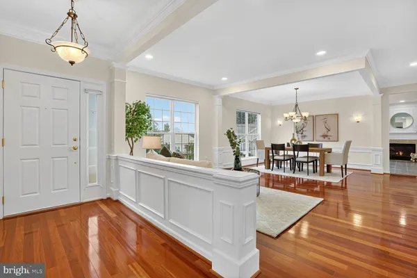 Property Slideshow image 2 of 37 | 1994 penfold ct, Woodbridge, VA, 22192