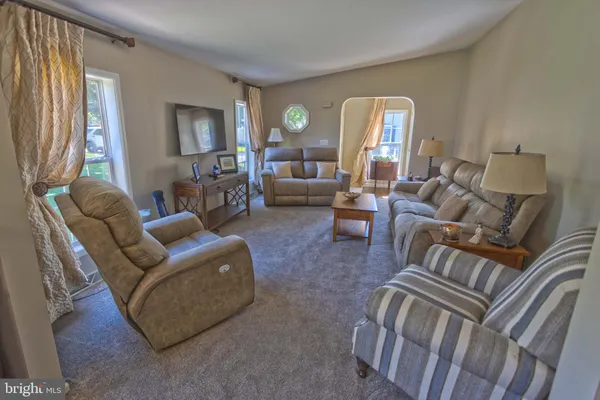 Property Slideshow image 3 of 30 | 609 village way, Royersford, PA, 19468