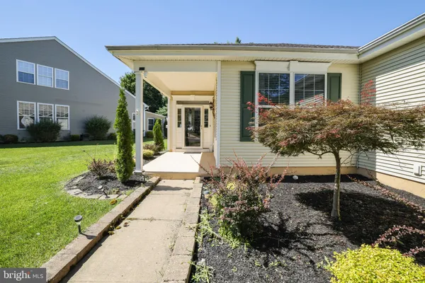 Property Slideshow image 2 of 28 | 15 shady stream rd, Barnegat, NJ, 08005