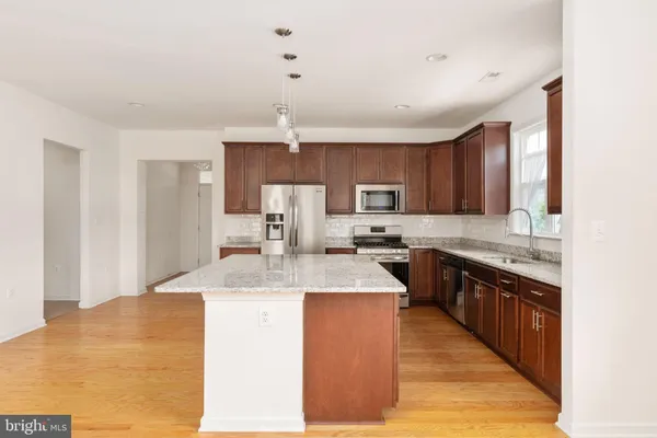 Property Slideshow image 3 of 46 | 12211 glen oaks dr, Fredericksburg, VA, 22407