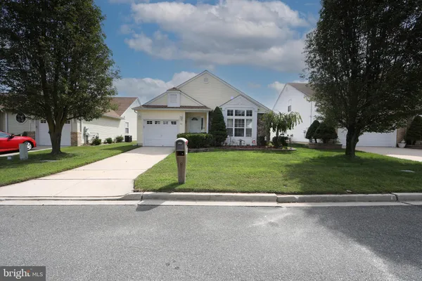 Property Slideshow image 3 of 34 | 516 saint martin ct, Williamstown, NJ, 08094
