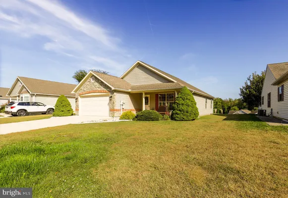 Property Slideshow image 2 of 45 | 21 lantern ln, Shippensburg, PA, 17257