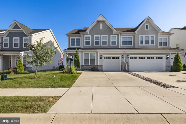 Property Slideshow image 3 of 81 | 99 rustic wood dr, Gettysburg, PA, 17325