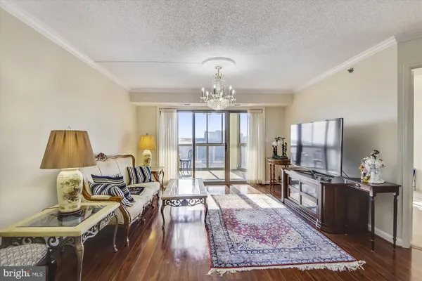 Property Slideshow image 3 of 42 | 19385 cypress ridge ter unit 920, Leesburg, VA, 20176