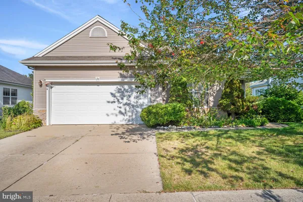 Property Slideshow image 2 of 30 | 24 pelican ln, Little Egg Harbor Twp, NJ, 08087