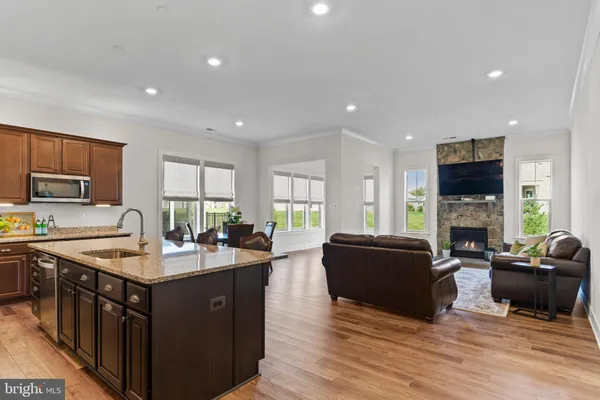 Property Slideshow image 2 of 34 | 33 rolling hills way, Gettysburg, PA, 17325