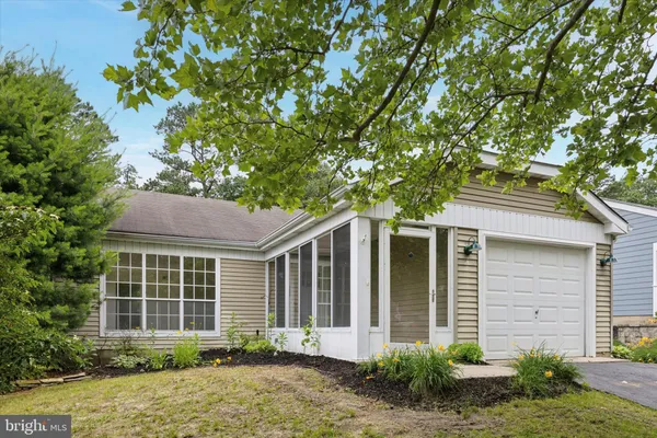 Property Slideshow image 2 of 23 | 114 gramercy pl, Southampton, NJ, 08088