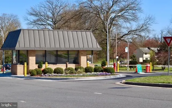 Property Slideshow image 2 of 53 | 15107 interlachen dr 2-119, Silver Spring, MD, 20906