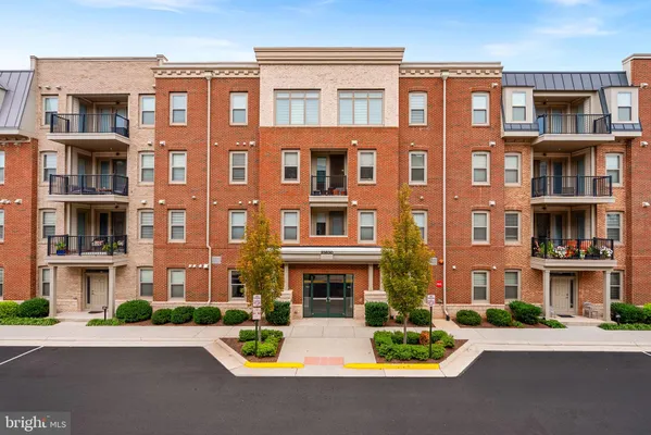 Property Slideshow image 2 of 36 | 23630 havelock walk ter unit 405, Ashburn, VA, 20148