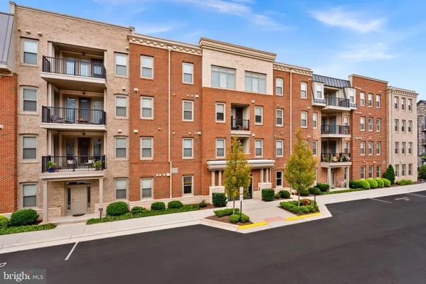 Property Slideshow image 3 of 36 | 23630 havelock walk ter unit 405, Ashburn, VA, 20148