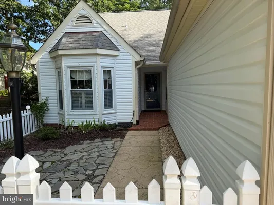 Property Slideshow image 2 of 41 | 11606 savannah dr, Fredericksburg, VA, 22407