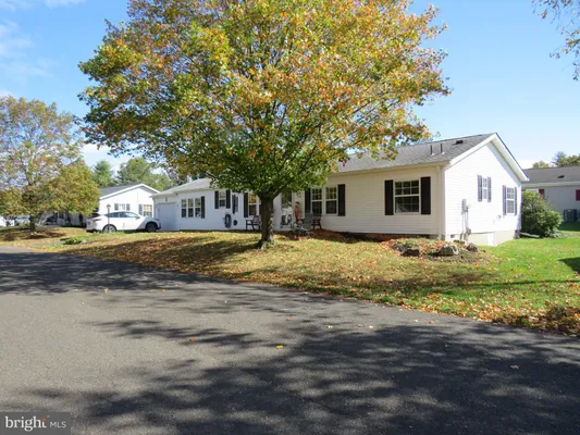 Property Slideshow image 2 of 37 | 183 spring meadow cir, New Hope, PA, 18938