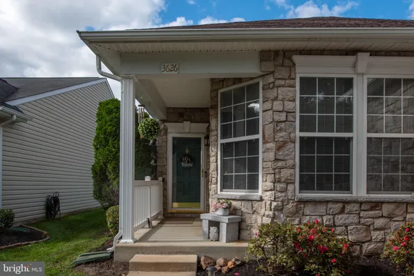 Property Slideshow image 2 of 48 | 3626 secret grove ct, Dumfries, VA, 22025