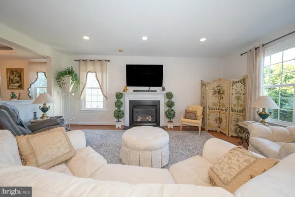 Property Slideshow image 3 of 44 | 159 augusta dr, Honey Brook, PA, 19344