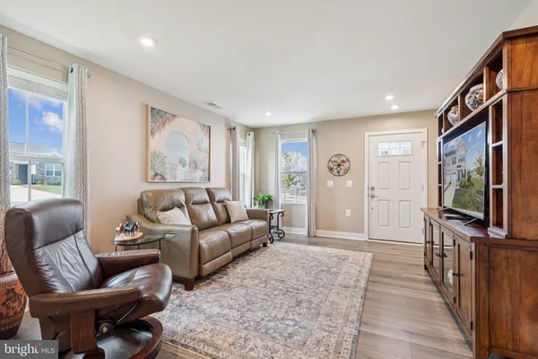 Property Slideshow image 3 of 39 | 100 maury way, Winchester, VA, 22602