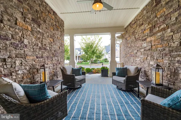 Property Slideshow image 3 of 44 | 5966 bowes creek pl, Gainesville, VA, 20155