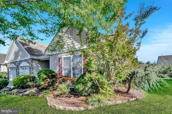 Property Slideshow image 2 of 31 | 70 nightingale dr, Hamilton, NJ, 08690