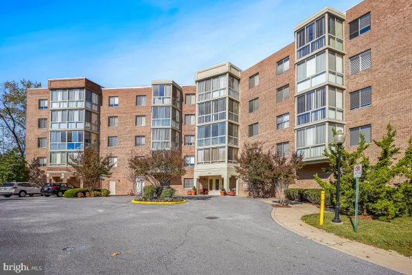 Property Slideshow image 2 of 48 | 2904 n leisure world blvd apt 514, Silver Spring, MD, 20906