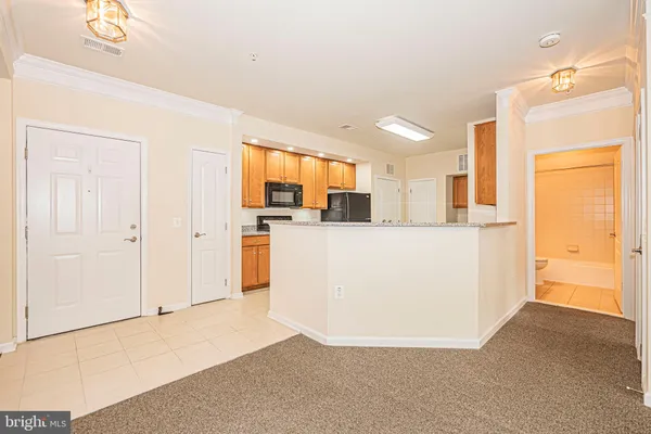Property Slideshow image 2 of 29 | 1405 wigeon way unit 206, Gambrills, MD, 21054