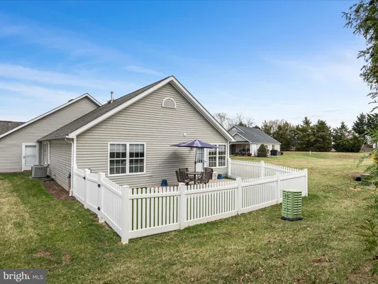 Property Slideshow image 3 of 41 | 222 crestwood ln, Winchester, VA, 22602