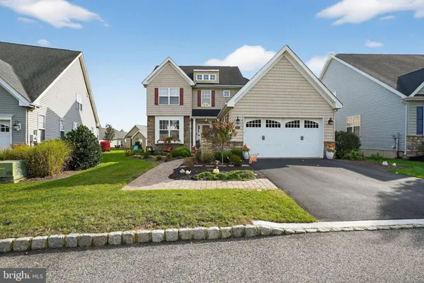 Property Slideshow image 2 of 28 | 1351 creekside ln, Quakertown, PA, 18951