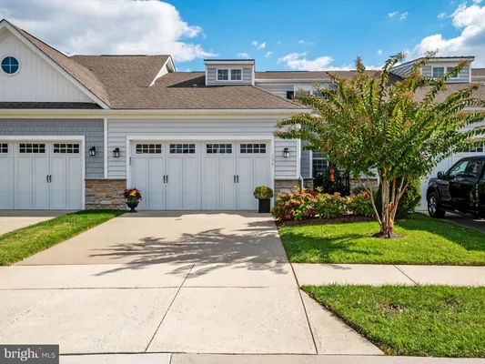 Property Slideshow image 2 of 81 | 736 moorings cir 35, Stevensville, MD, 21666