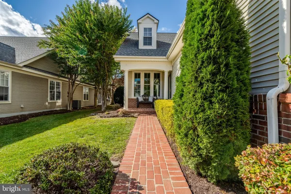 Property Slideshow image 3 of 55 | 6524 box elder loop, Gainesville, VA, 20155