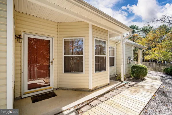 Property Slideshow image 3 of 36 | 10 hampton rd, Manahawkin, NJ, 08050
