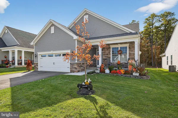Property Slideshow image 2 of 52 | 3715 castleton dr, Williamstown, NJ, 08094