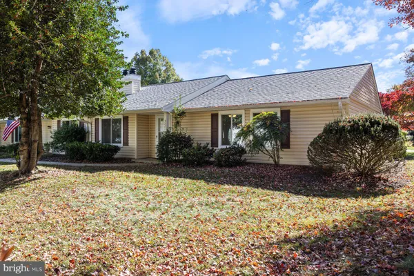 Property Slideshow image 2 of 41 | 3221 ludham dr # 191-a, Silver Spring, MD, 20906