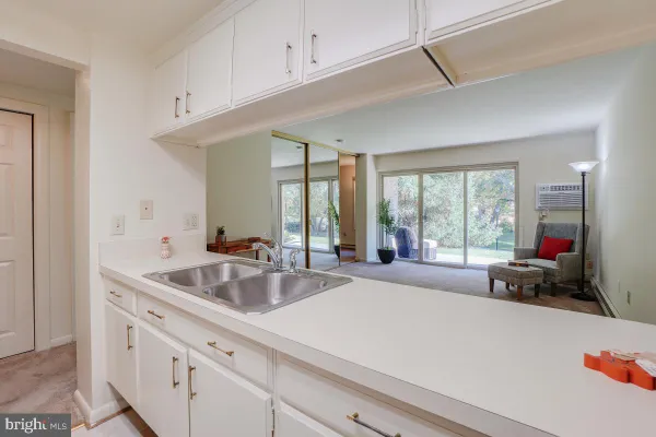 Property Slideshow image 3 of 10 | 3314 chiswick ct 62-1g, Silver Spring, MD, 20906