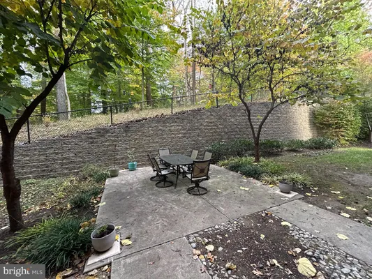 Property Slideshow image 3 of 6 | 11 clay lodge ln unit 204, Catonsville, MD, 21228