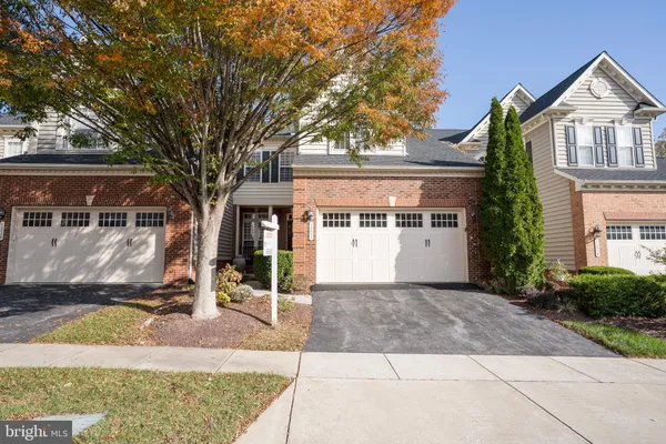 Property Slideshow image 3 of 56 | 12022 windsor moss 102, Ellicott City, MD, 21042