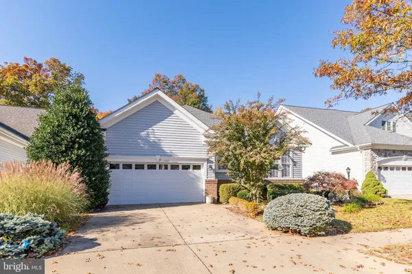 Property Slideshow image 2 of 55 | 6880 saddle run way, Gainesville, VA, 20155